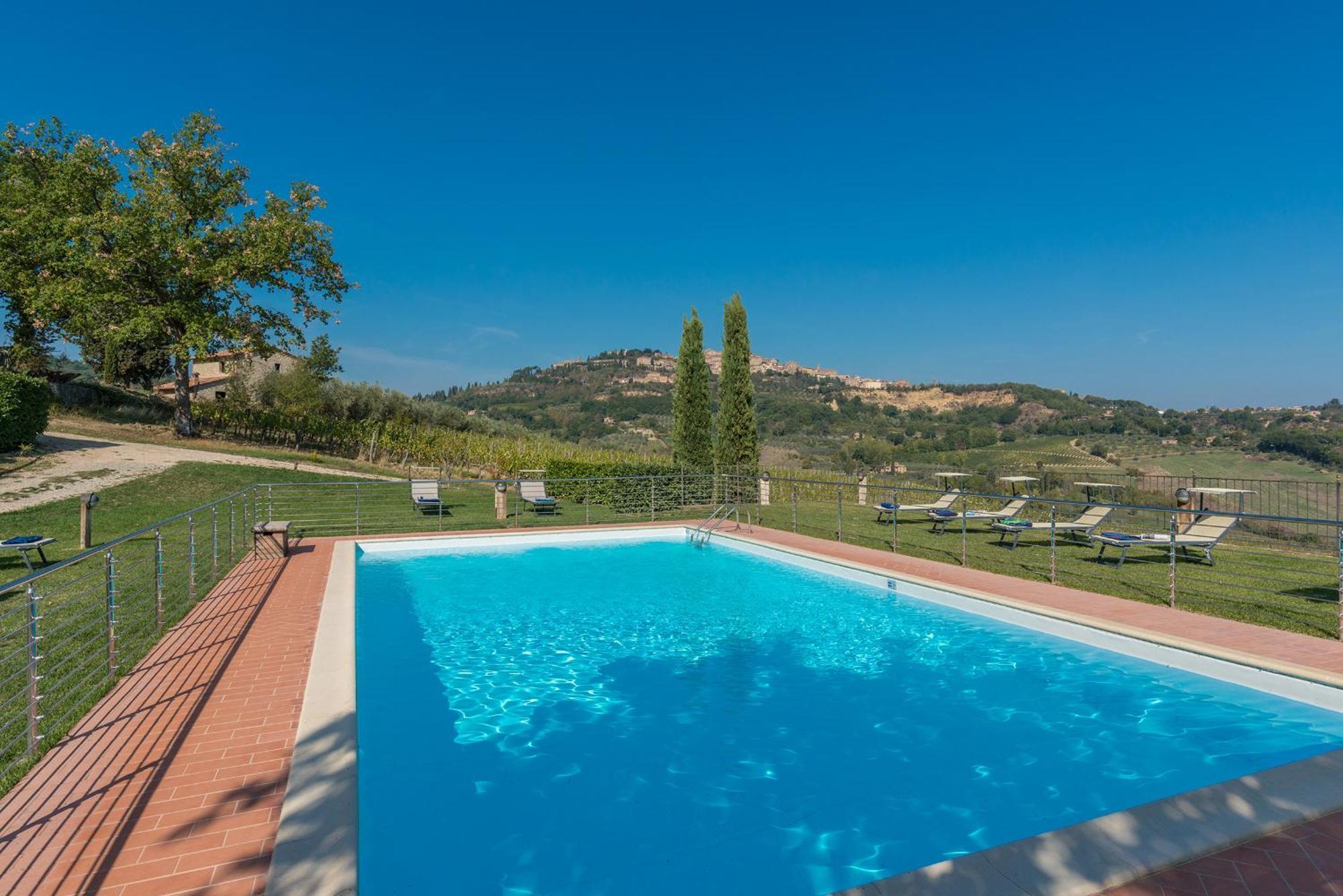 The Grapevine By Manvi Bed and Breakfast Montepulciano Stazione Buitenkant foto